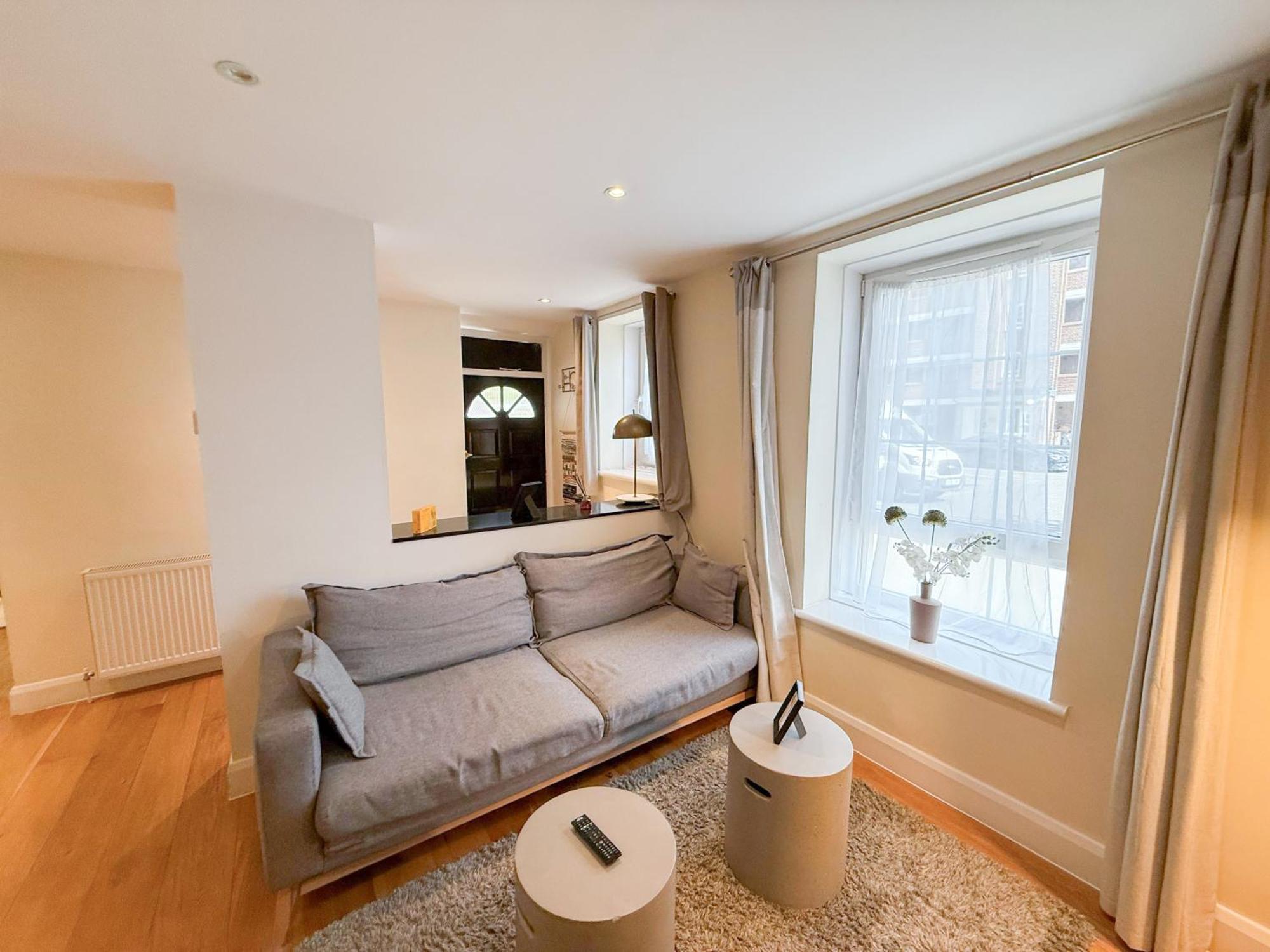 Apartment Chic 2-bedroom Flat In Vauxhall Near The Oval *